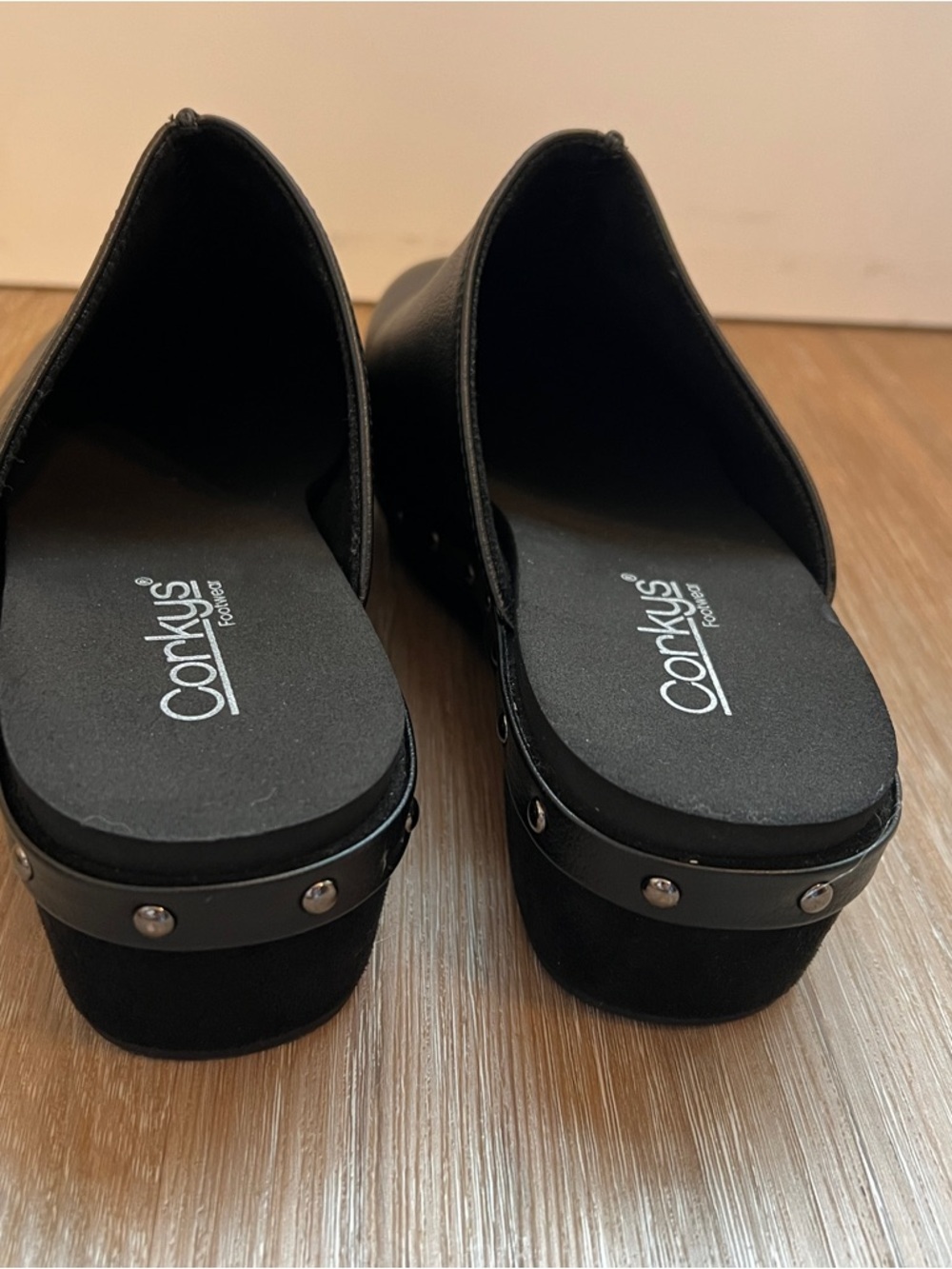 Corkys Black Platform Clogs Size 8 Slip On Studded Comfort Shoes - Picture 4 of 8